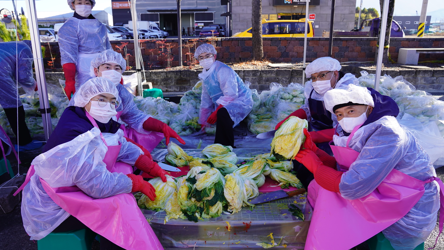 손끝에 담긴 온정, 2025년 사랑의 김장나누기 