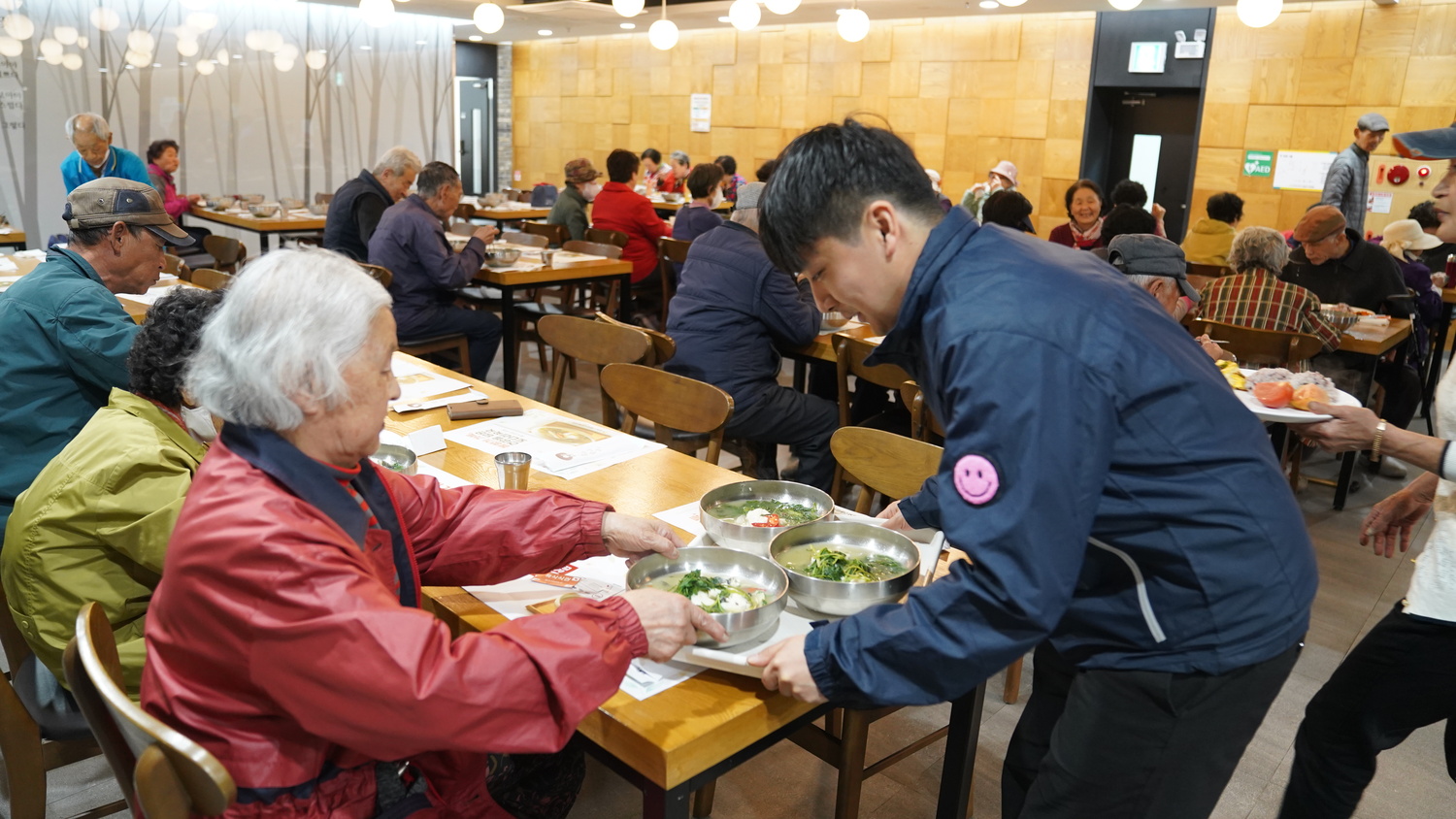 봄향기 가득한 도다리 쑥국 제공